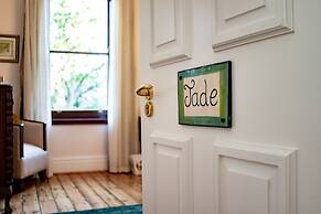 Carmichael House Boutique Hotel