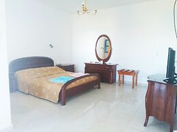 Dream View Hotel