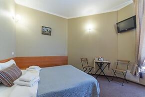 Anichkov Bridge Hotel
