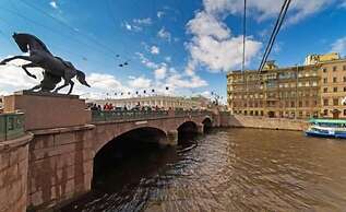 Anichkov Bridge Hotel