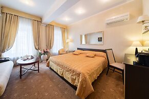 Kamergersky Hotel