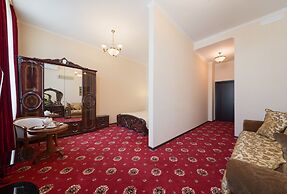 Kamergersky Hotel