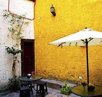 Santiago Backpackers