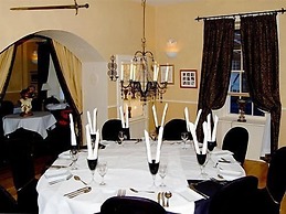 The Original Rosslyn Hotel