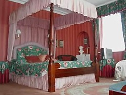 The Original Rosslyn Hotel