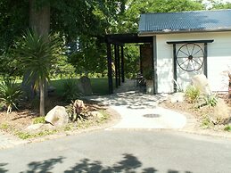 Cambridge Coach House