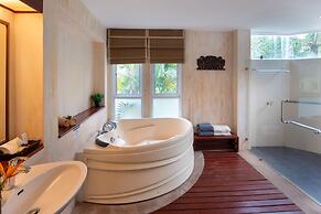 Royal Lanta Resort & Spa