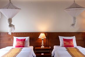 Royal Lanta Resort & Spa