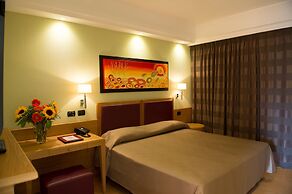 Artemis Hotel