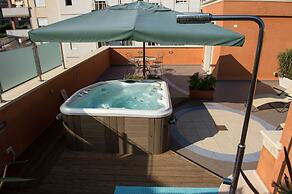 Artemis Hotel