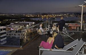 Ciqala Suites Hotel