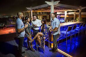 Ciqala Suites Hotel