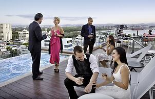Ciqala Suites Hotel