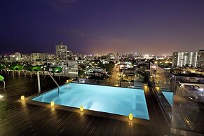 Ciqala Suites Hotel