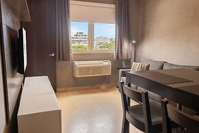Ciqala Suites Hotel