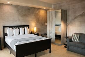 Ciqala Suites Hotel