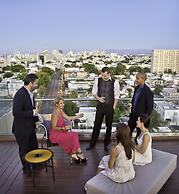 Ciqala Suites Hotel