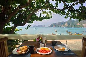 Bayview Resort Phi Phi Island - Beach Front Resort