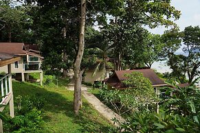 Bayview Resort Phi Phi Island - Beach Front Resort