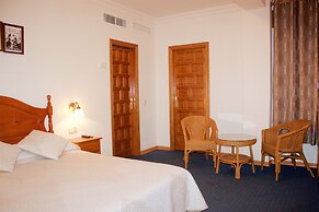 Hotel Mairena
