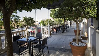 Hotel Mairena