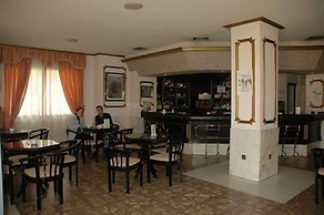 Hotel Dracos Cebreros
