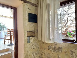 Barbara Studios