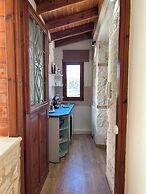 Barbara Studios