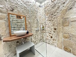 Barbara Studios