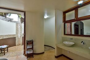Kena Beach Hotel