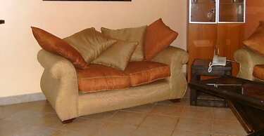 Fahari Guest House