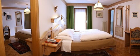 Hotel Dolomiti Madonna