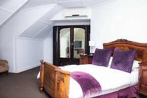 Roseland House