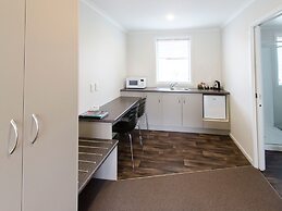 Oakleigh Motel