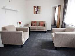 Oakleigh Motel