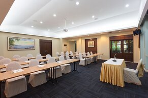 Raya Resort Beach front - The Most Green Resort in Cha-am