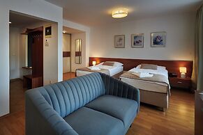 Hotel Urpin City