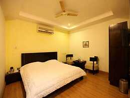 Airport Inn