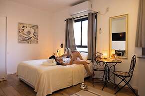Loui Talpiot Hotel