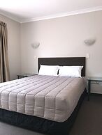 Barclay Motel