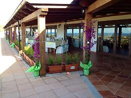 Hotel Pedra Ruja