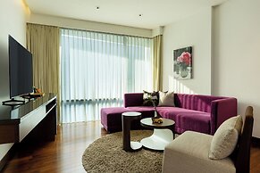 LiT BANGKOK Hotel