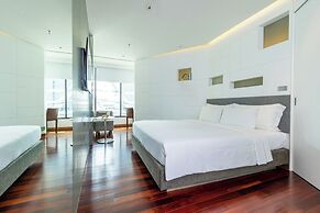 LiT BANGKOK Hotel