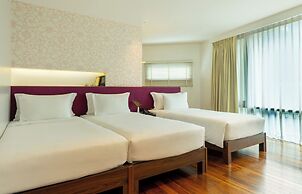 LiT BANGKOK Hotel