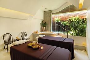LiT BANGKOK Hotel