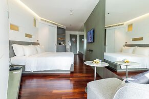 LiT BANGKOK Hotel