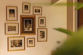 LiT BANGKOK Hotel