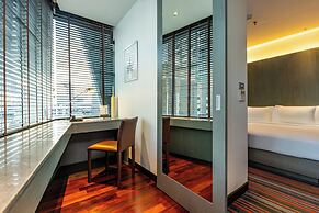 LiT BANGKOK Hotel