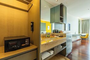 LiT BANGKOK Hotel