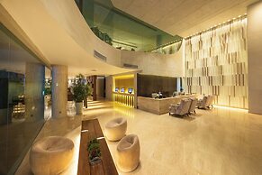 LiT BANGKOK Hotel